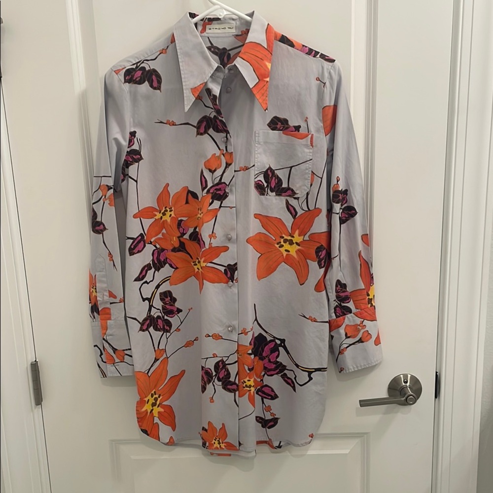 ETRO Italian made ladies tunic length blouse.Size 40(US 4)